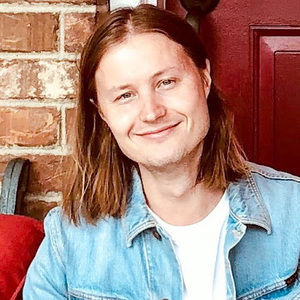 Meet your Posher, Alex